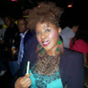 Meet your Posher, Latoya